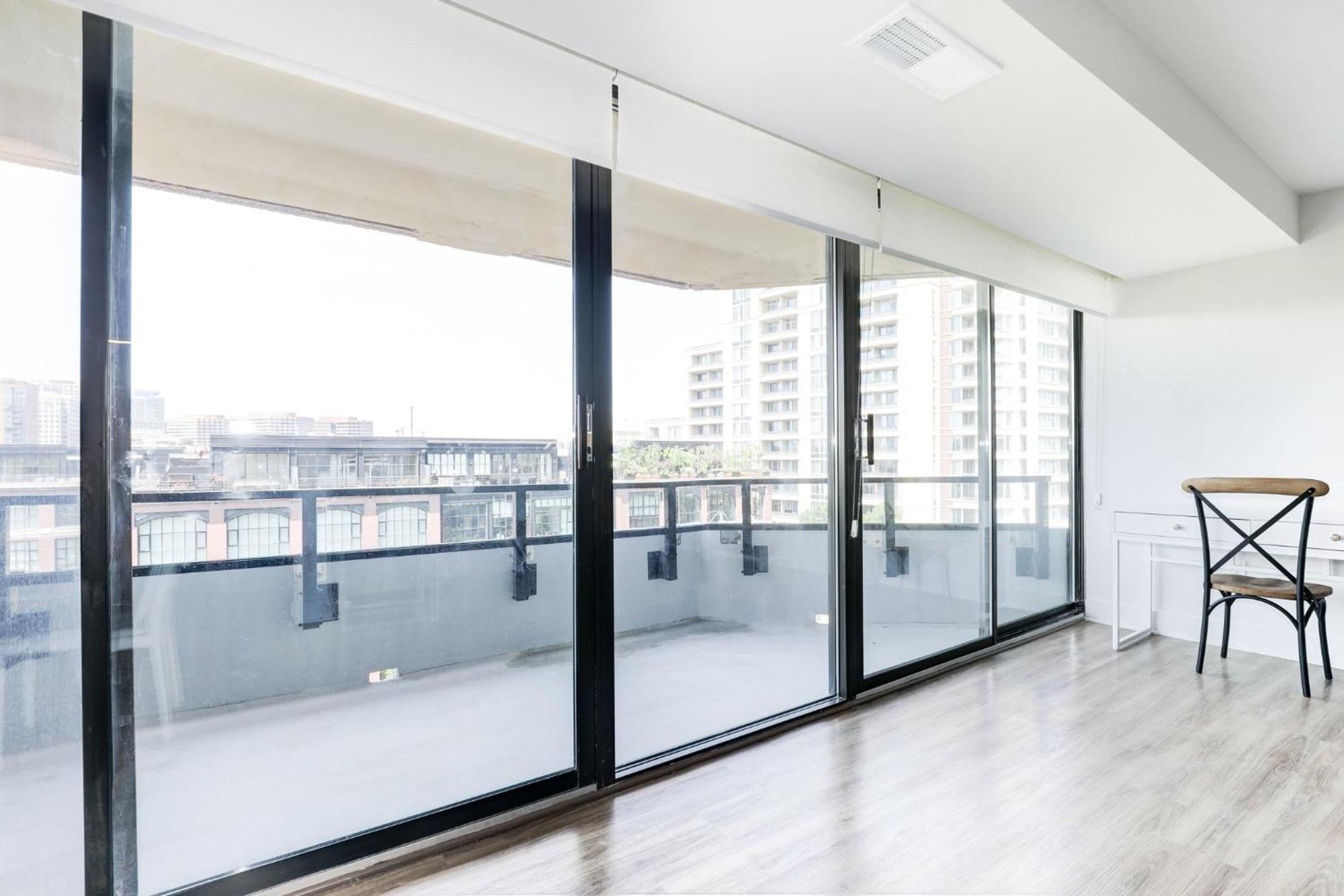 2Br Executive Apartment In Prime Location Arlington Ngoại thất bức ảnh