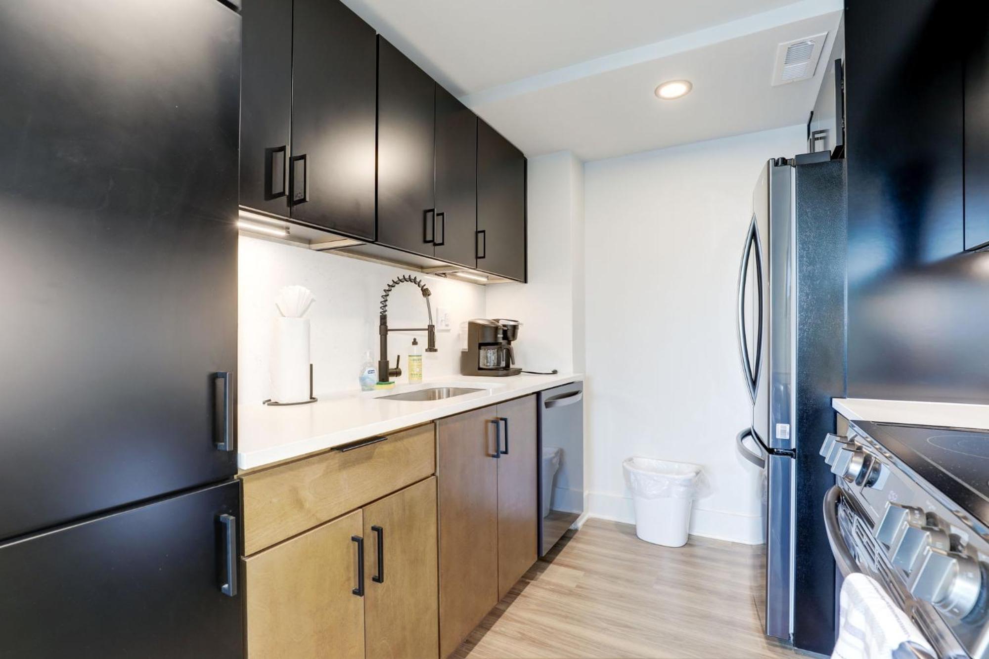2Br Executive Apartment In Prime Location Arlington Ngoại thất bức ảnh