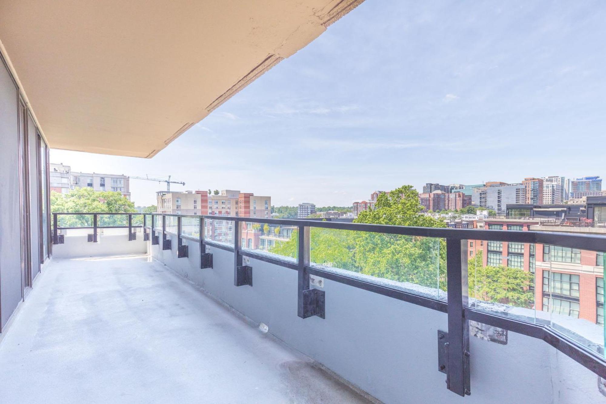 2Br Executive Apartment In Prime Location Arlington Ngoại thất bức ảnh